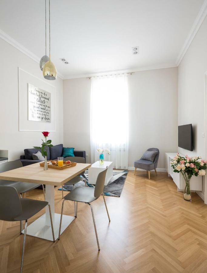 White Rose Apartment Zagreb Exterior photo