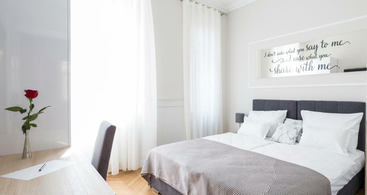 White Rose Apartment Zagreb Exterior photo